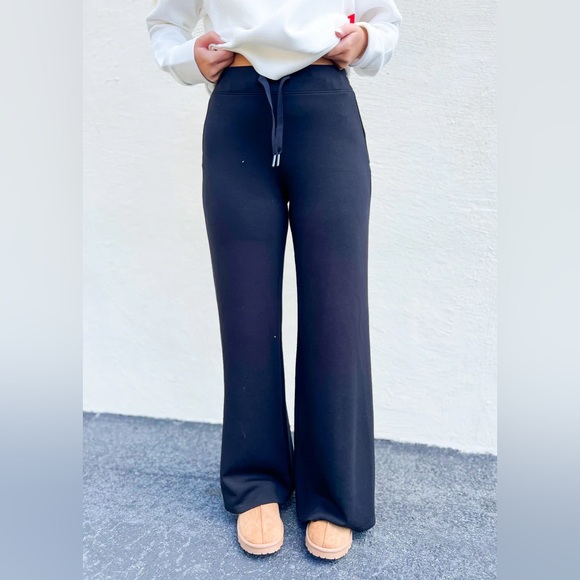 SPANX Air Essentials Navy Wide Leg Sweatpants S